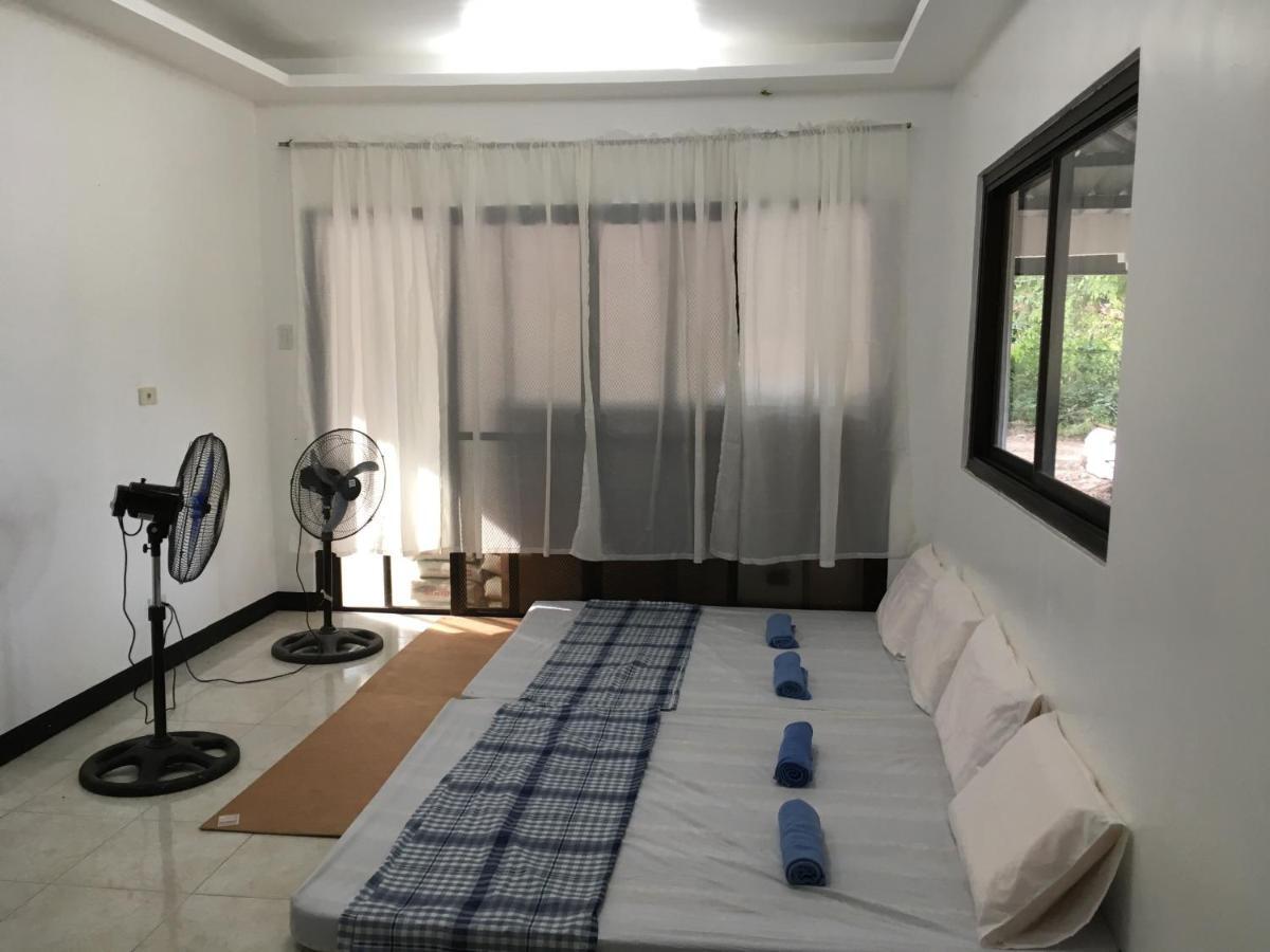 Villa Bolinao Transient House A Balingasay Esterno foto